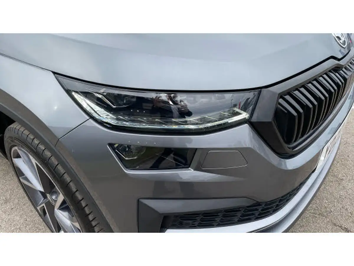 2021-skoda-kodiaq-20-tsi-sportline-big-40