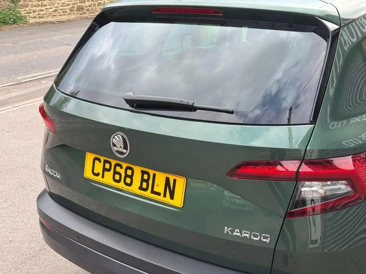 2018-skoda-karoq-16tdi-se-l-scr-1596cc-dsg-big-8