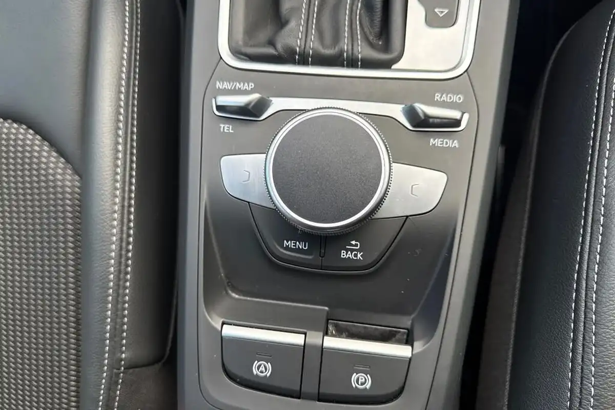 2022-audi-q2-15-35-tfsi-s-line-tronic-big-57