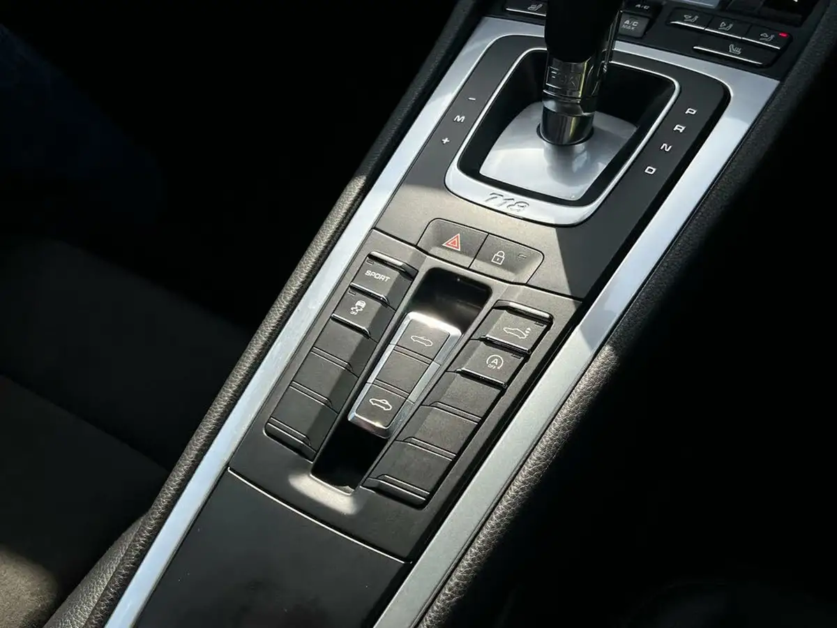 2022-porsche-boxster-718-20-boxster-pdk-big-37
