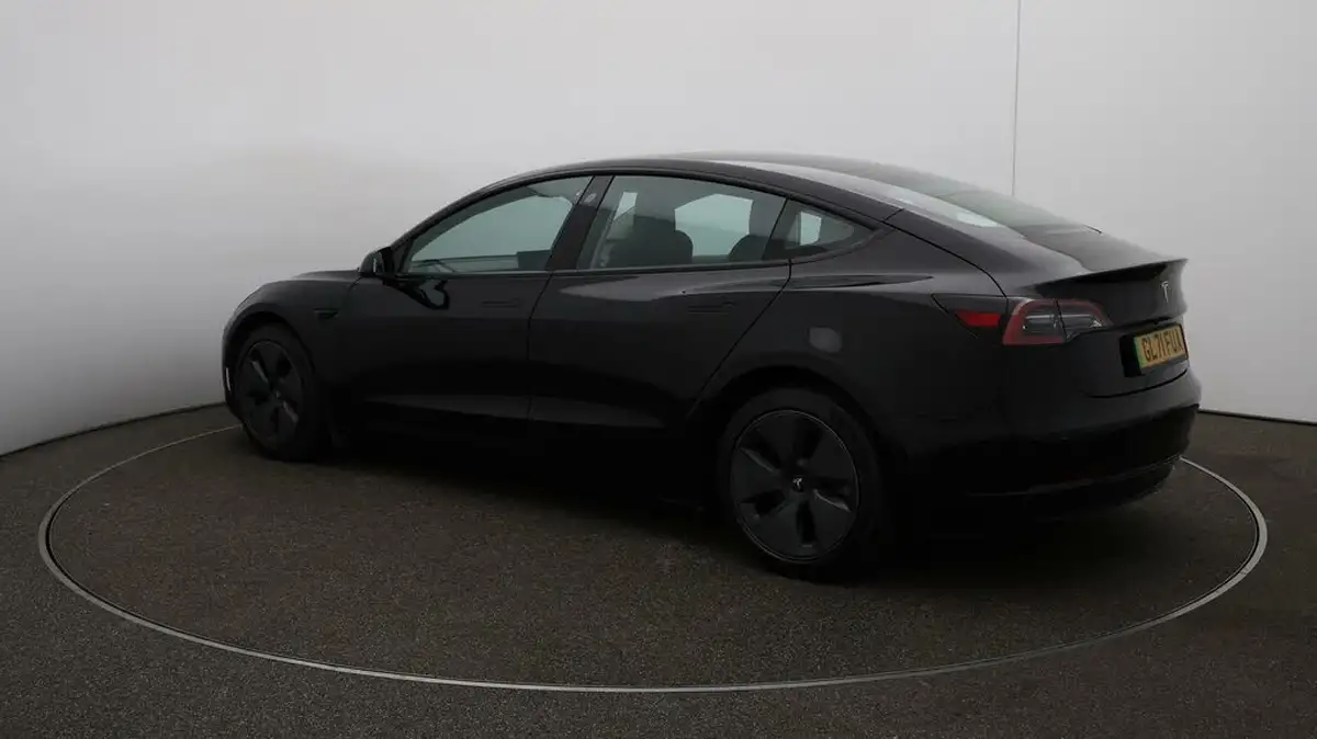 2021-tesla-model-3-e-long-range-awd-big-27