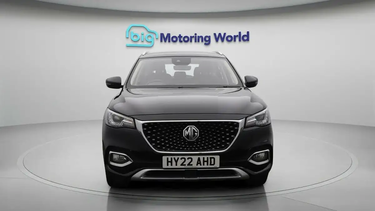 2022-mg-hs-15t-gdi-excite-162ps-big-2