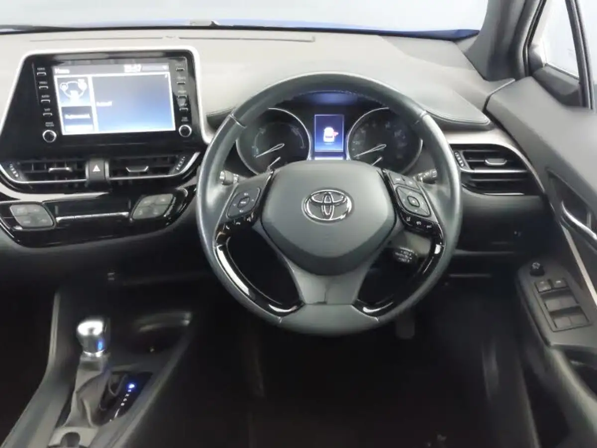 2021-toyota-c-hr-18-vvt-i-icon-big-6