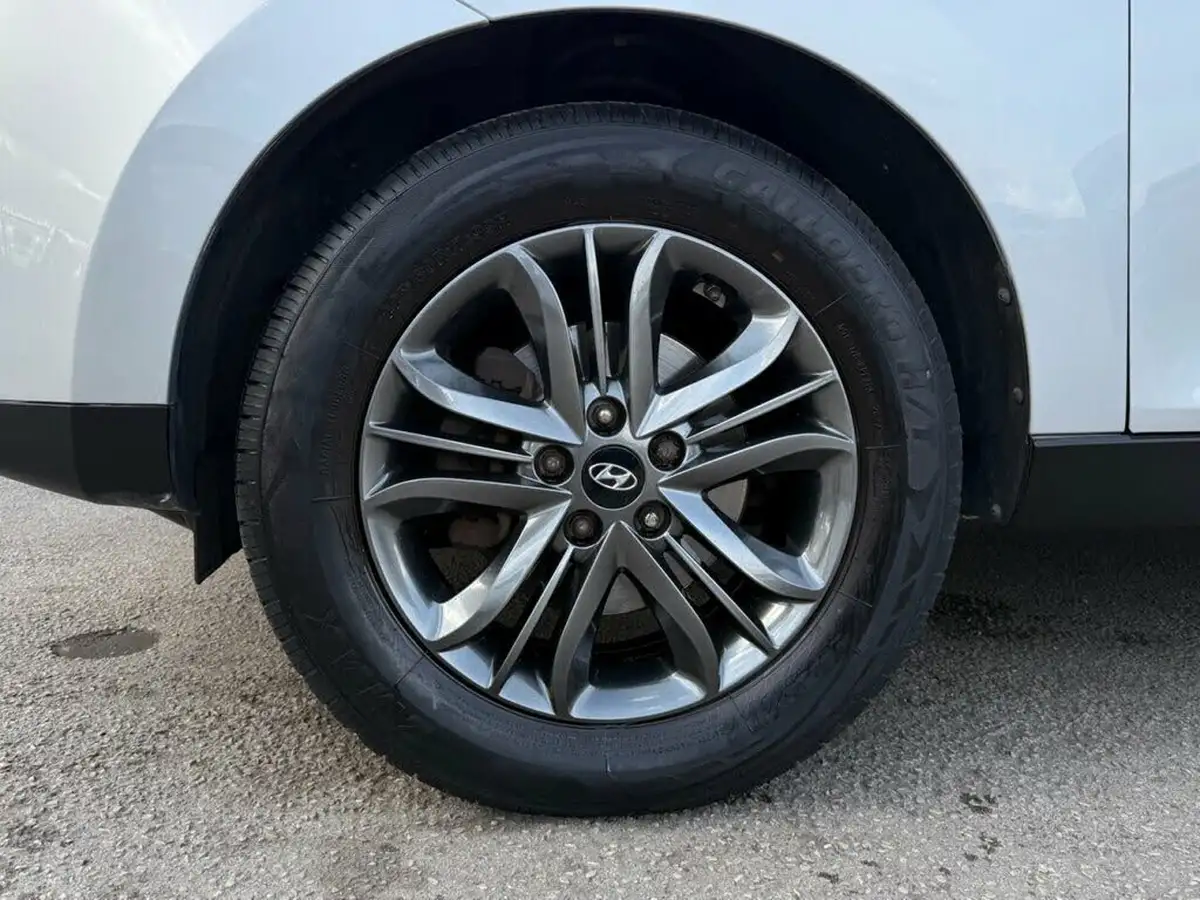 2015-hyundai-ix35-17crdi-se-big-54