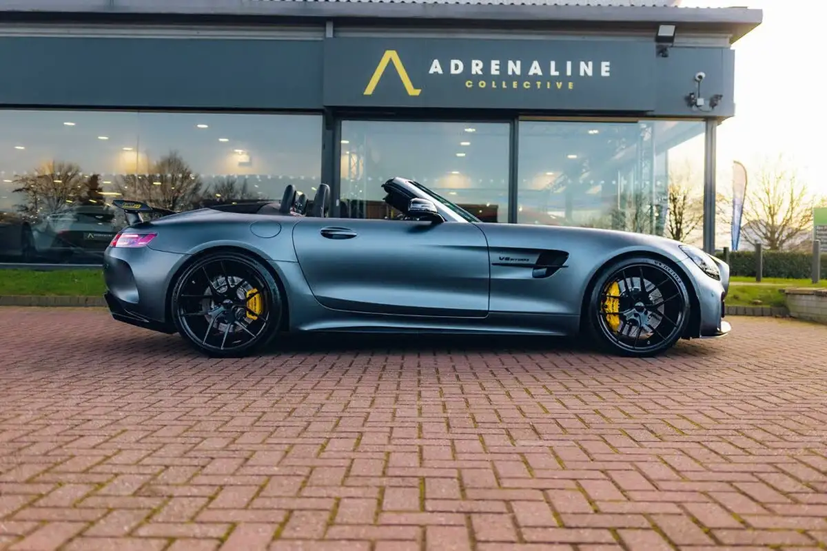 2020-mercedes-benz-amg-40-gt-r-convertible-big-6