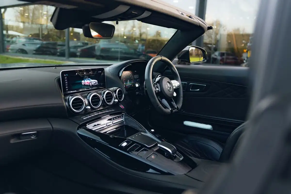 2020-mercedes-benz-amg-40-gt-r-convertible-big-2