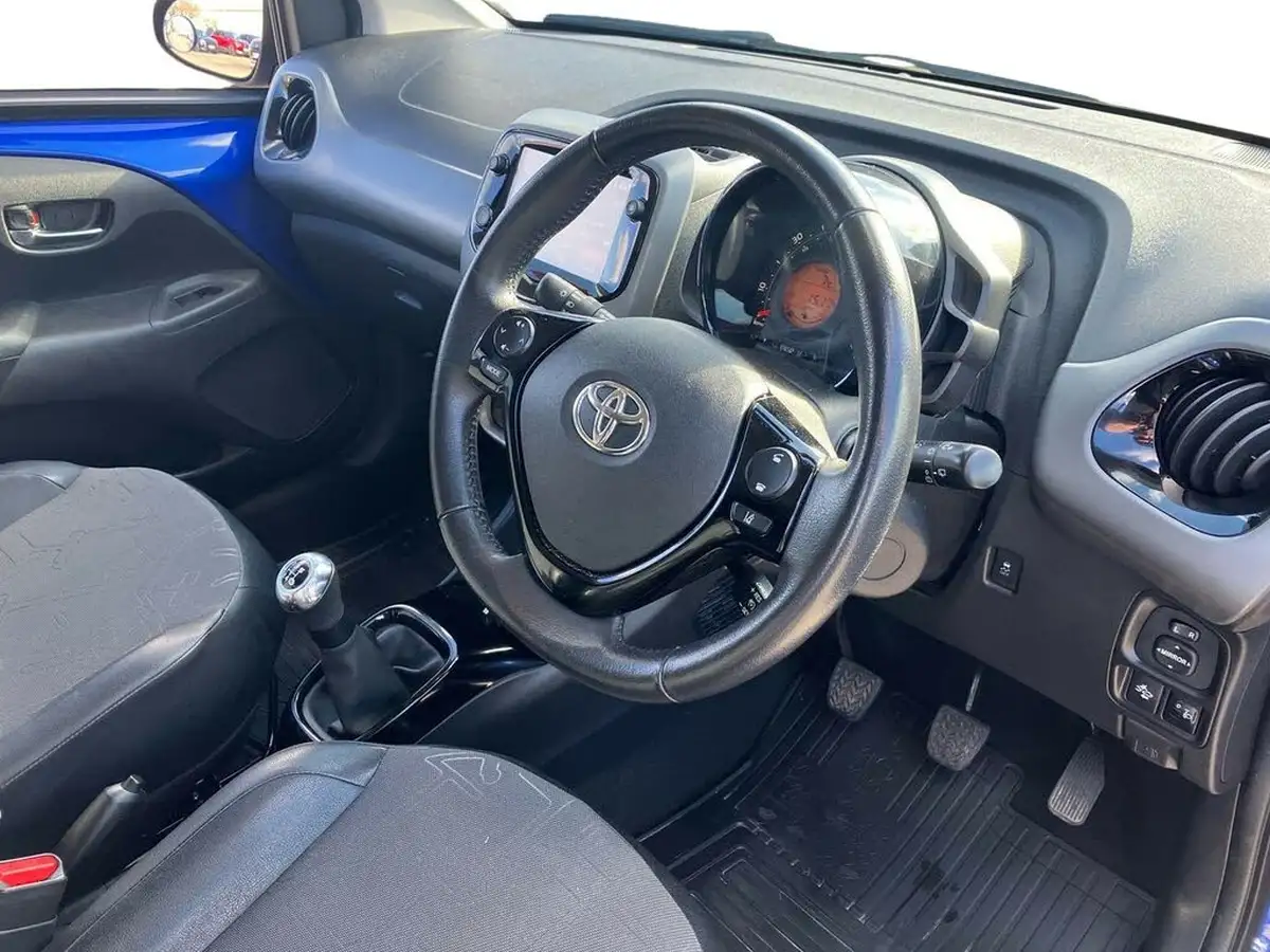 2020-toyota-aygo-10-vvt-i-x-clusiv-big-7