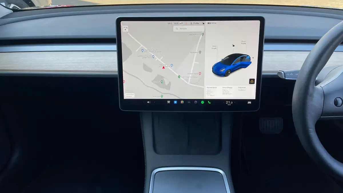 2021-tesla-model-3-e-long-range-awd-big-11