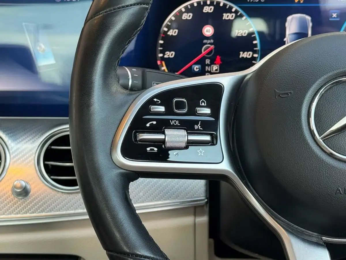 2019-mercedes-benz-e-class-20d-e220d-se-ss-saloon-4d-big-26