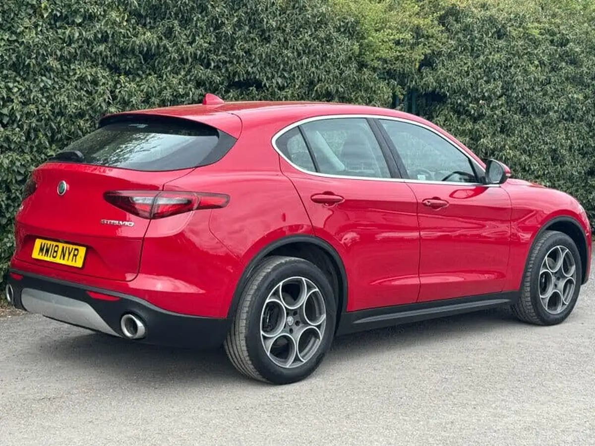 2018-alfa-romeo-stelvio-22td-speciale-207bhp-big-35