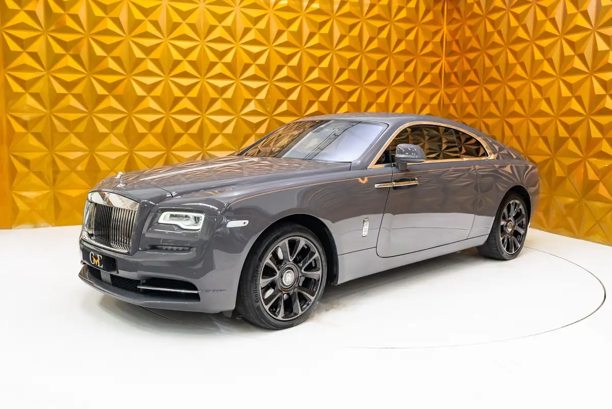 2019-rolls-royce-wraith-66-591bhp-big-27