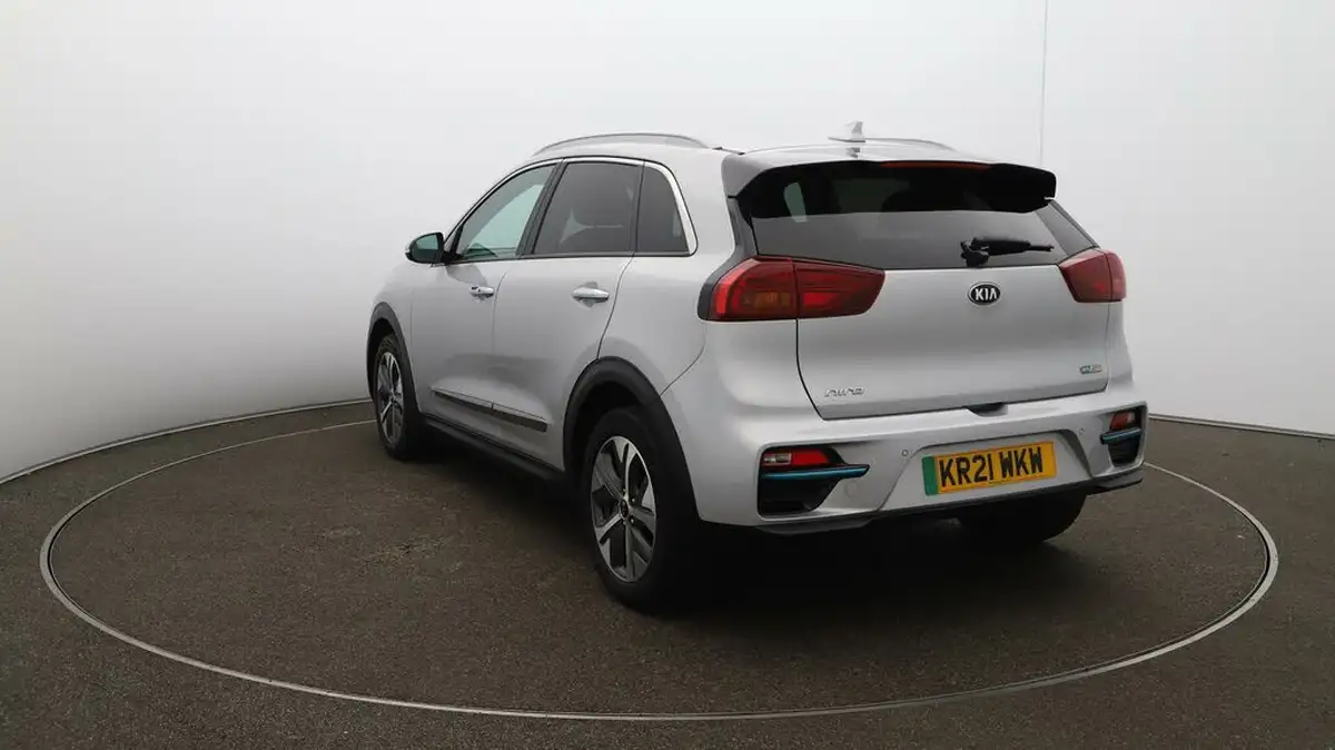 2021-kia-e-niro-ev-4-big-54