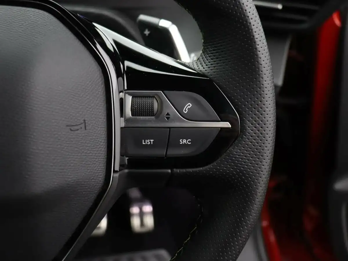 2024-peugeot-208-12-puretech-gt-136ps-hybrid-e-dsc6-big-27