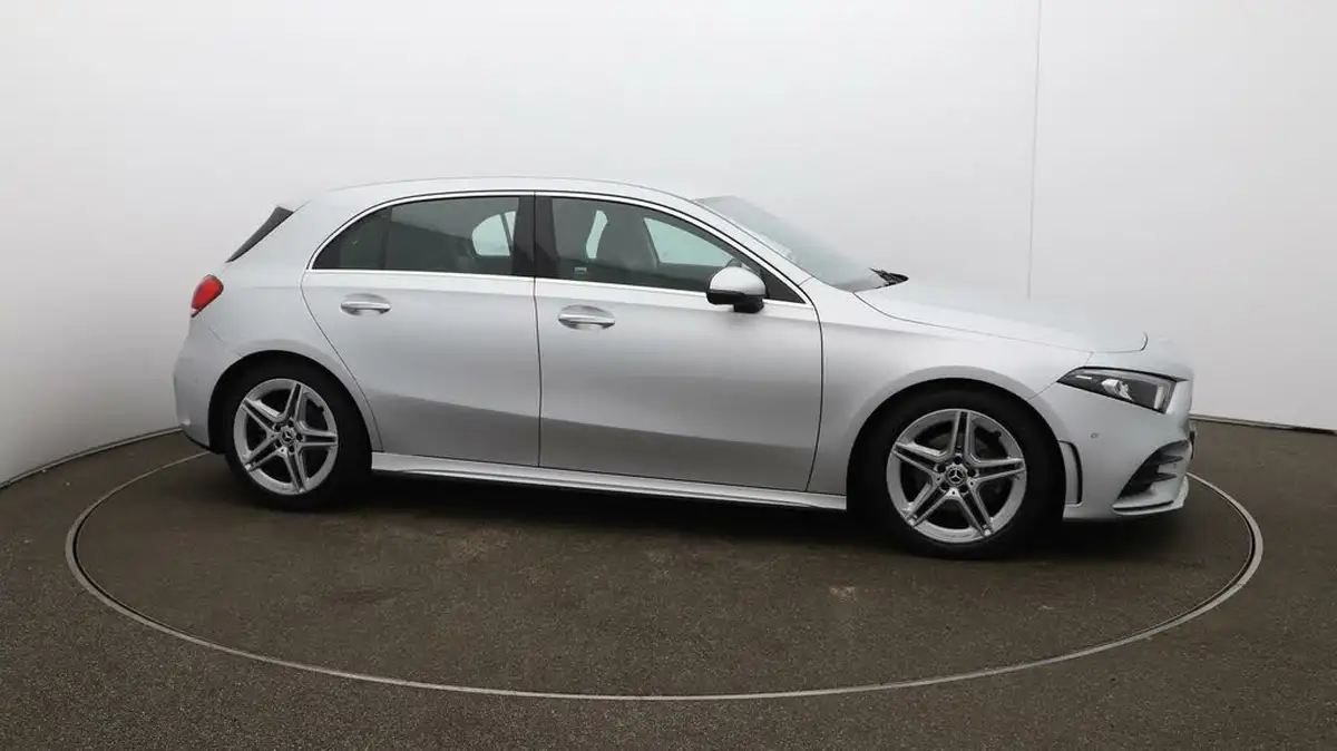 2019-mercedes-benz-a-class-13-a200-amg-line-premium-hatchback-5d-7g-dct-big-39
