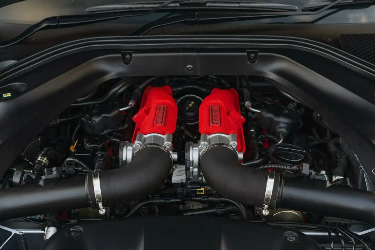 2016-ferrari-california-39-t-big-9