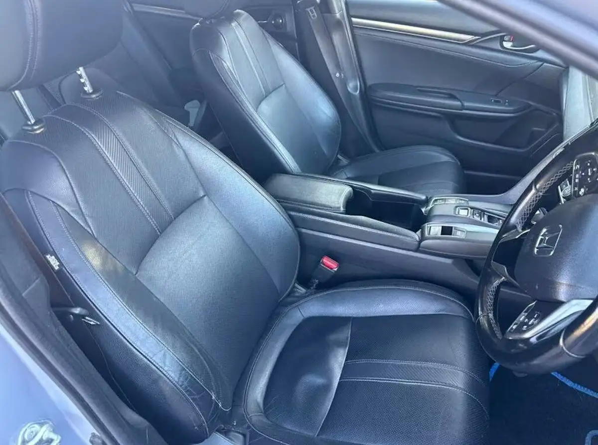 2019-honda-civic-16-i-dtec-ex-tech-packss-hatchback-5d-auto-big-5