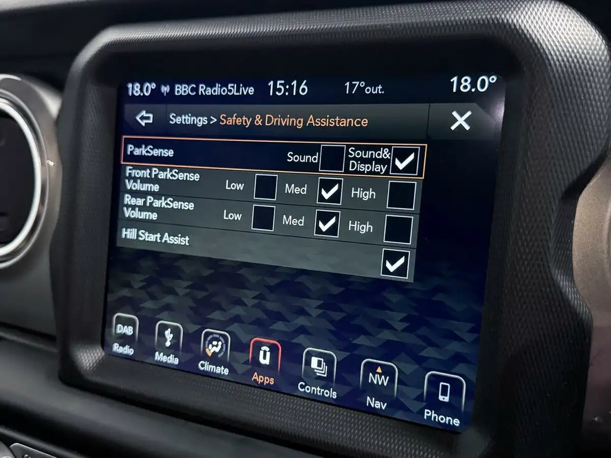 2020-jeep-wrangler-22-multijet-ii-sahara-hard-5d-big-42