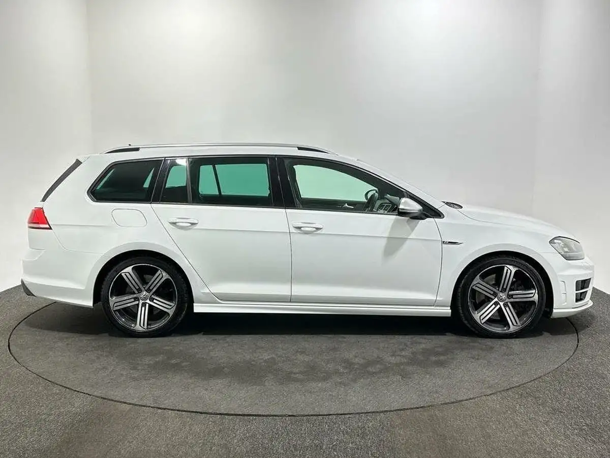 2016-volkswagen-golf-20-tsi-r-4x4-bmtss-estate-5d-dsg-big-7
