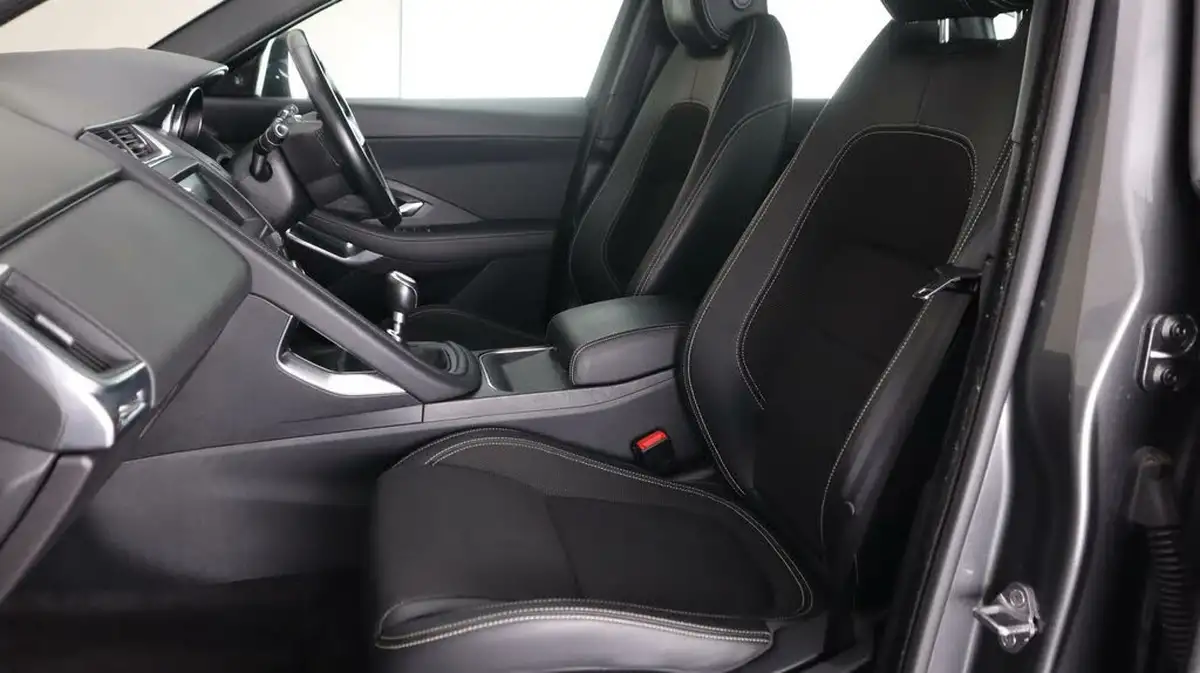 2019-jaguar-e-pace-20-i4d-r-dynamic-150ps-big-13