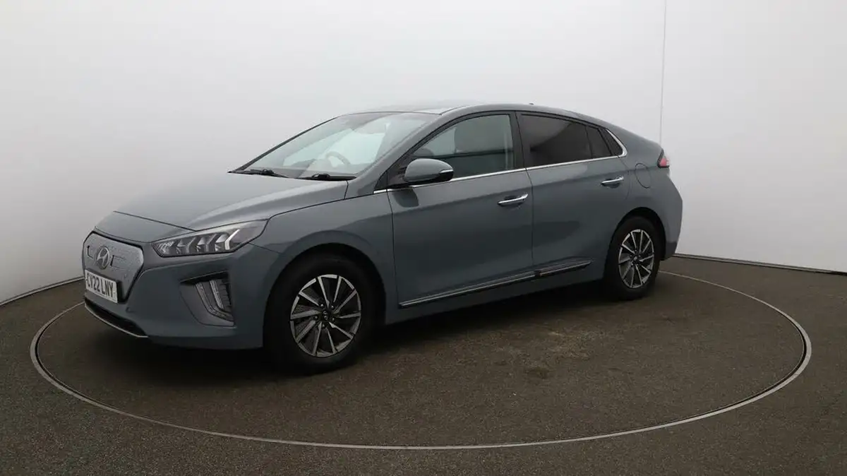 2022-hyundai-ioniq-e-premium-se-electric-big-61