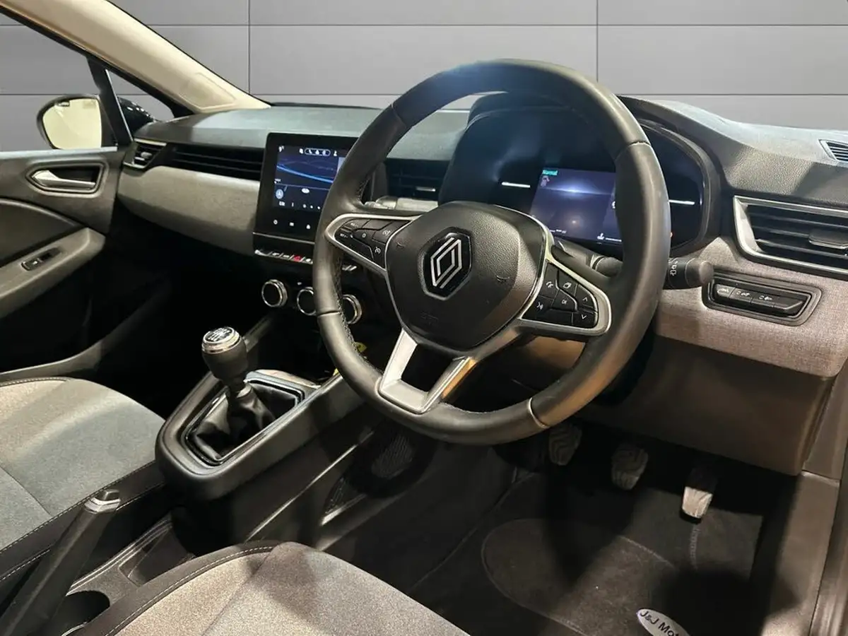 2024-renault-clio-10-tce-evolution-big-8