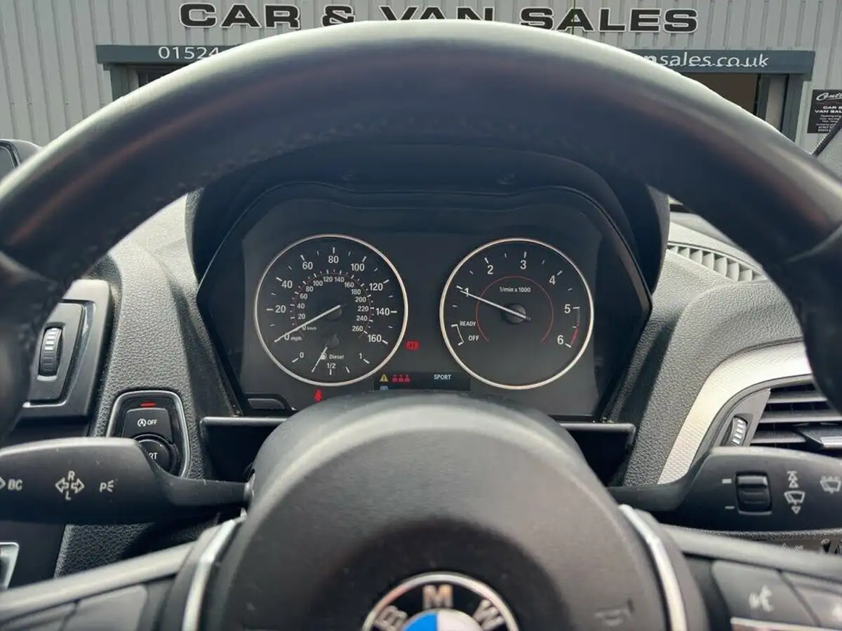 2012-bmw-1-series-20td-120d-m-sport-hatch-5d-big-12