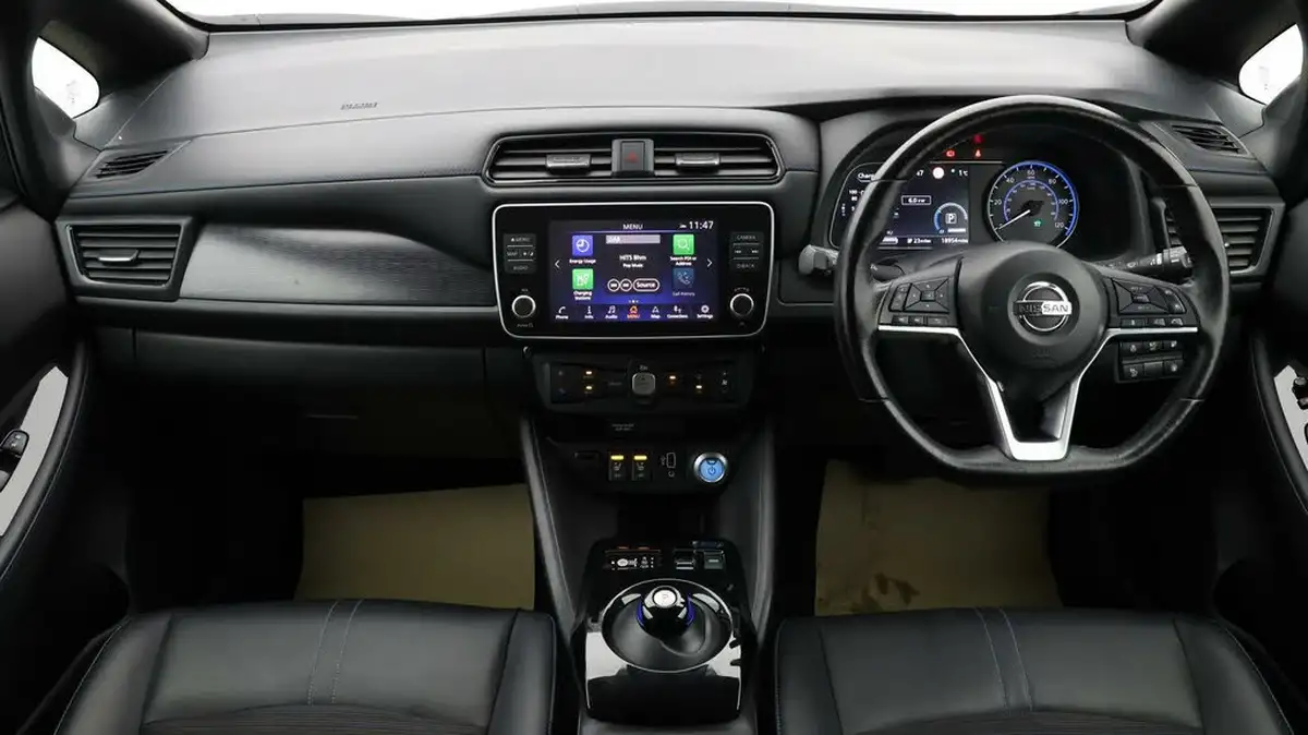 2021-nissan-leaf-e-n-connecta-big-12