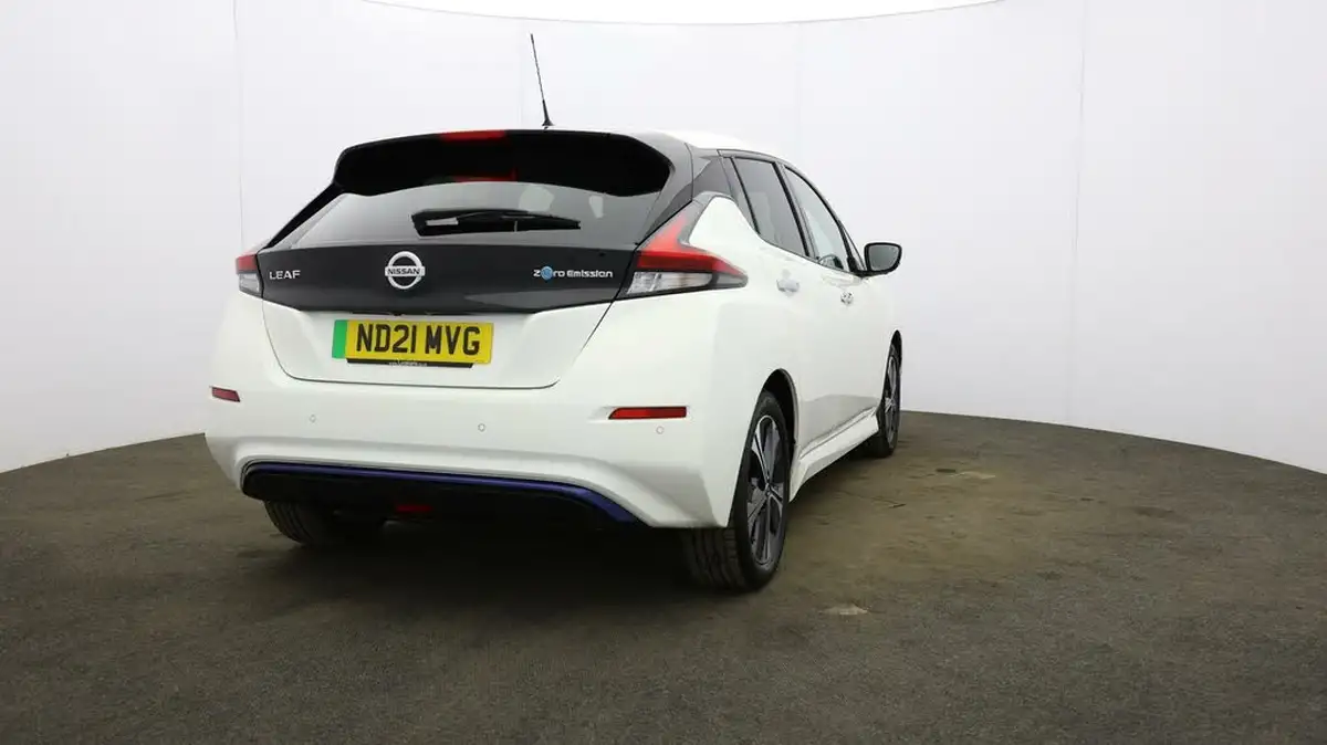 2021-nissan-leaf-e-n-connecta-big-53