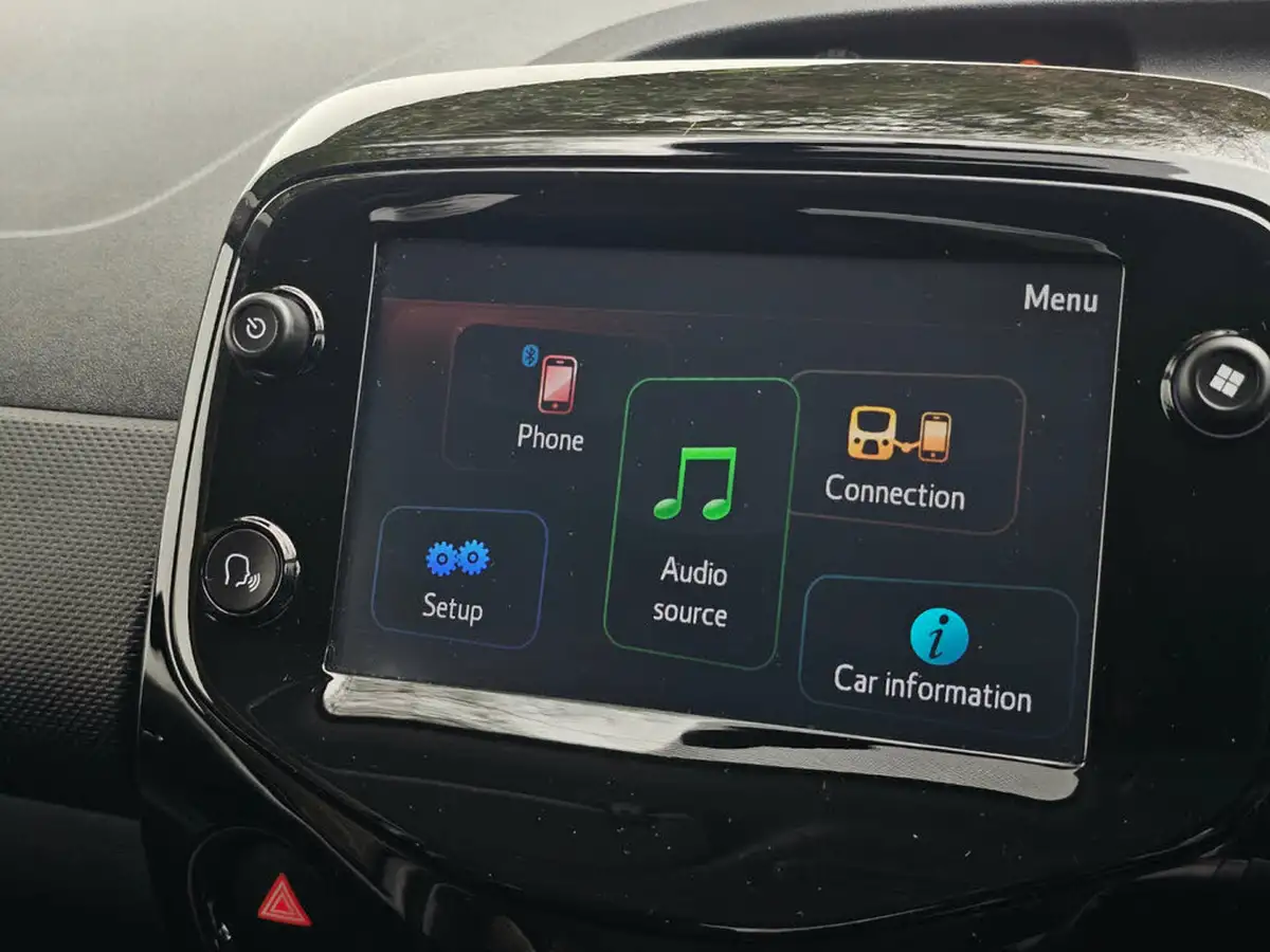 2018-citroen-c1-10-vti-flair-72ps-5d-etg-big-25
