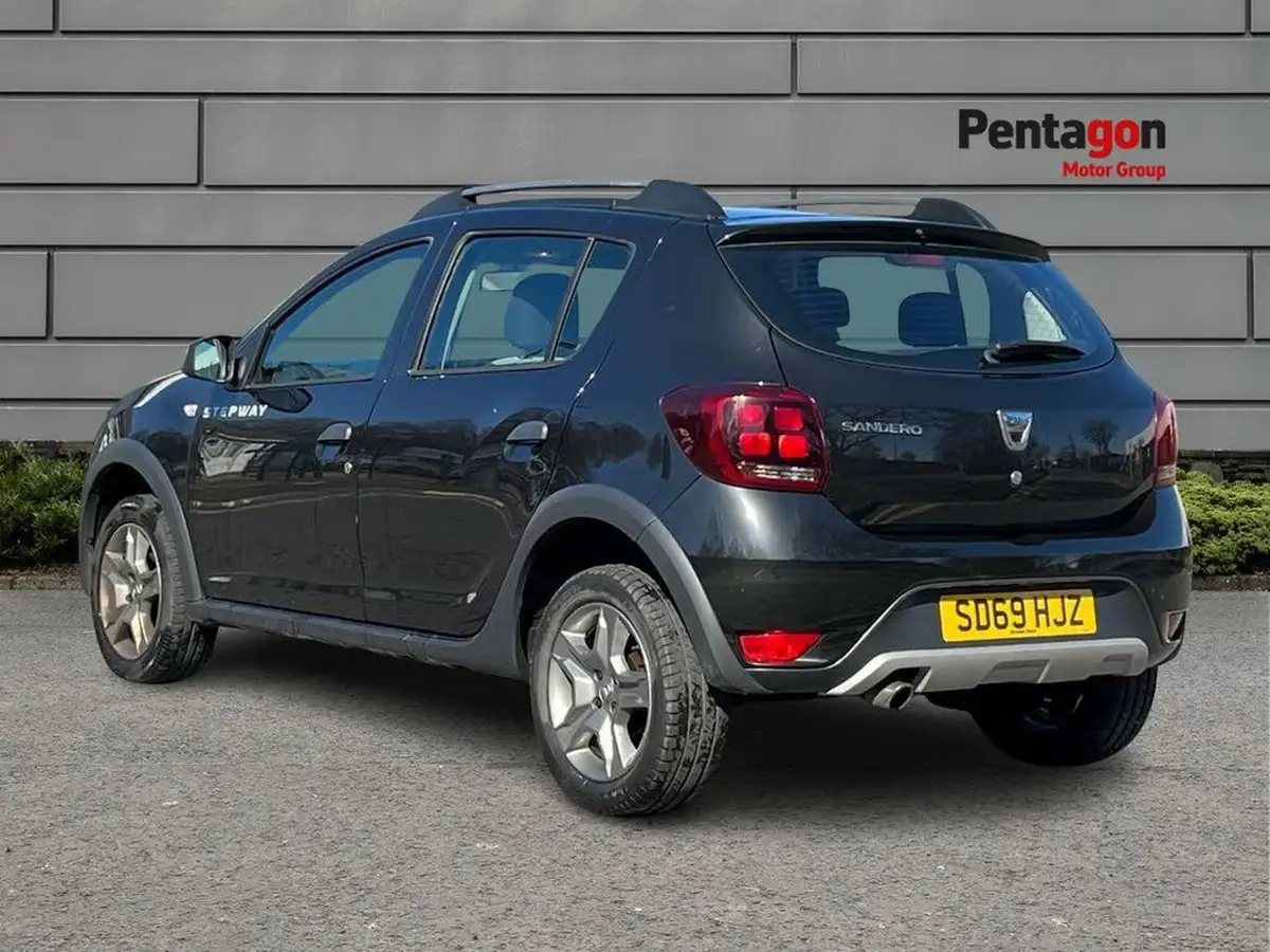 2019-dacia-sandero-stepway-09-tce-essential-big-1