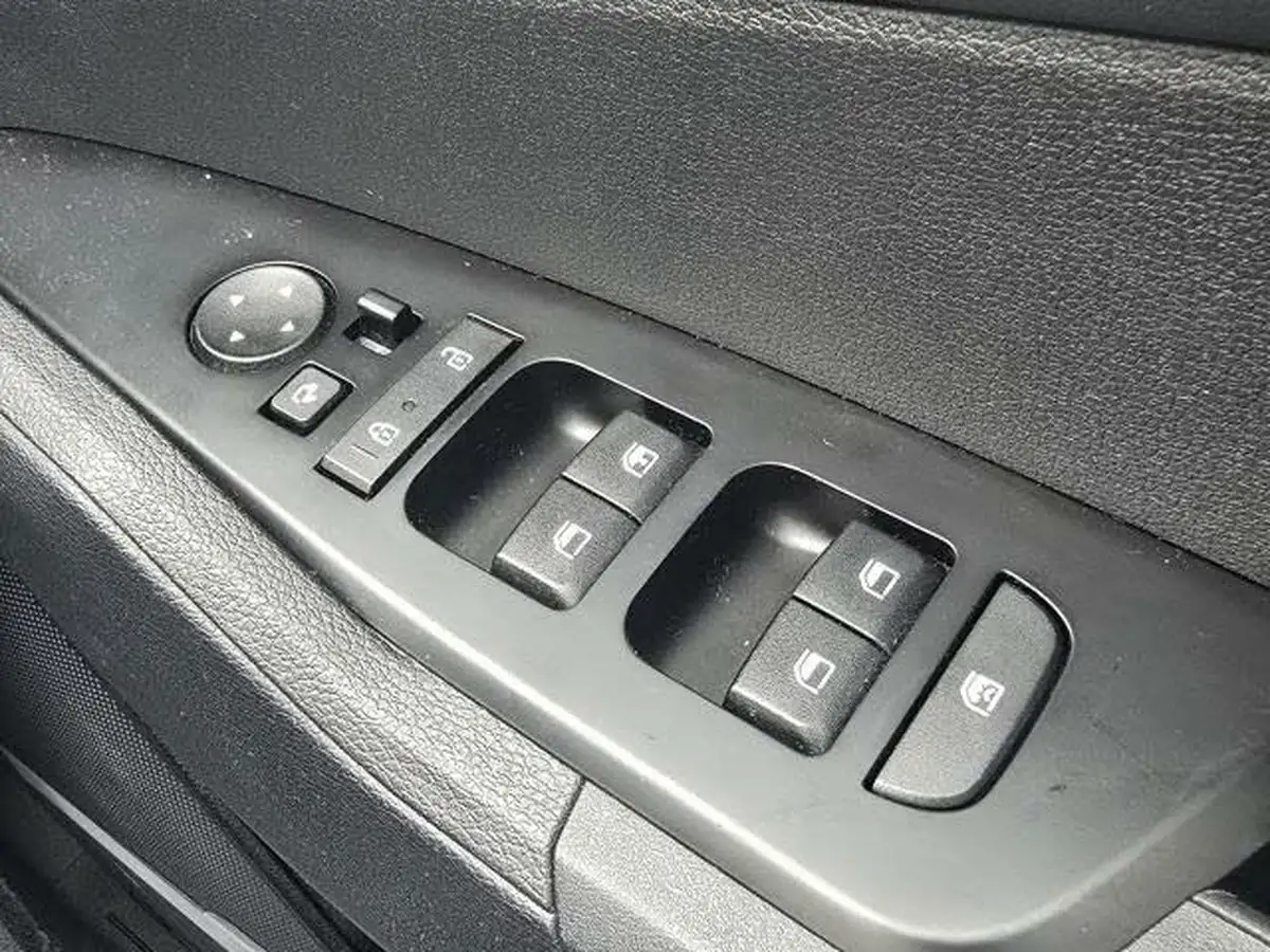 2023-kia-sportage-16-t-gdi-2-148bhp-big-10