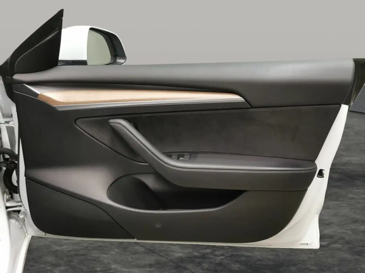 2022-tesla-model-3-e-long-range-big-30