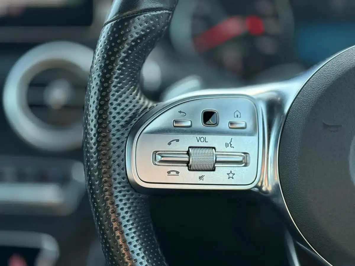 2019-mercedes-benz-c-class-20-c300-amg-line-premium-coupe-2d-big-18