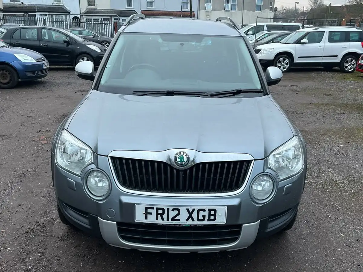 2012-skoda-yeti-20td-urban-big-3