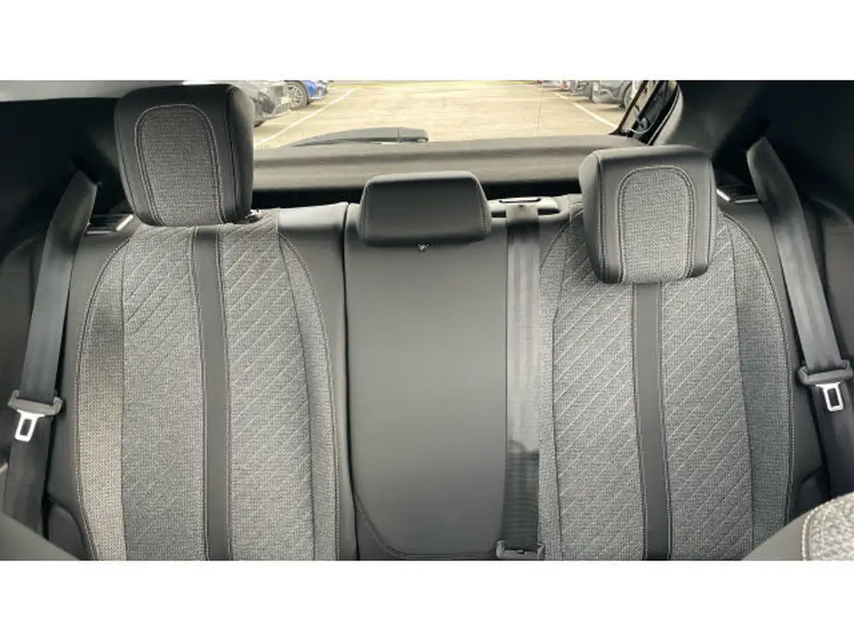 2024-peugeot-208-12-puretech-allure-big-14