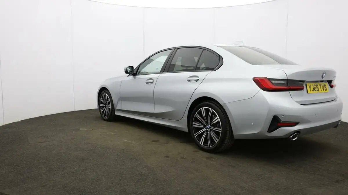 2020-bmw-3-series-20td-320d-se-saloon-4d-sport-auto-big-46