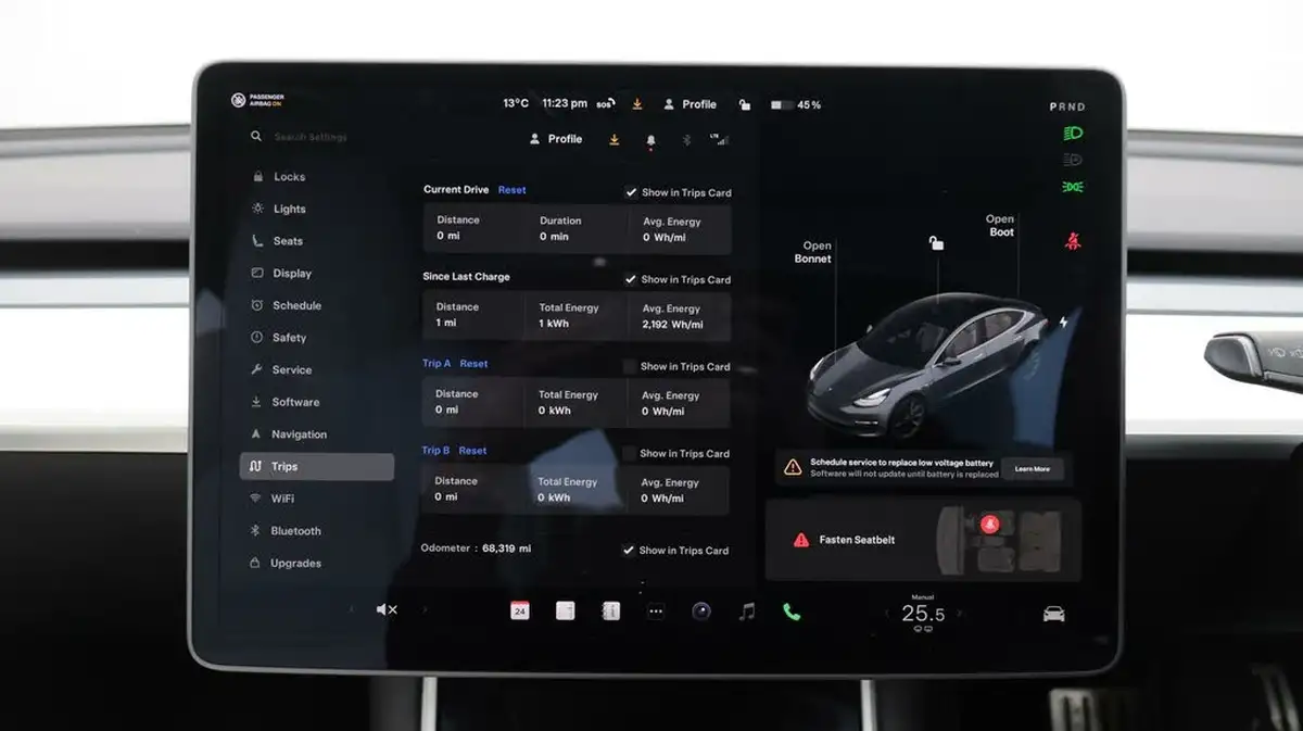 2020-tesla-model-3-e-performance-big-10