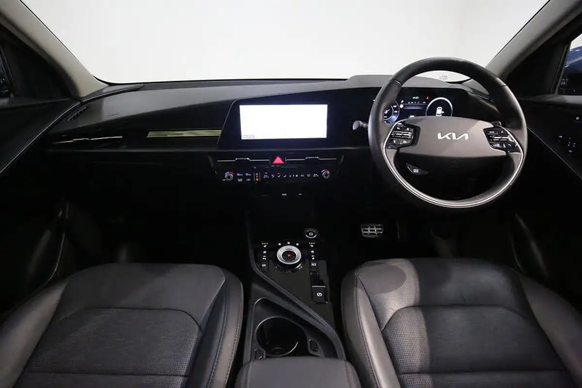 2023-kia-niro-ev-e-4-big-24