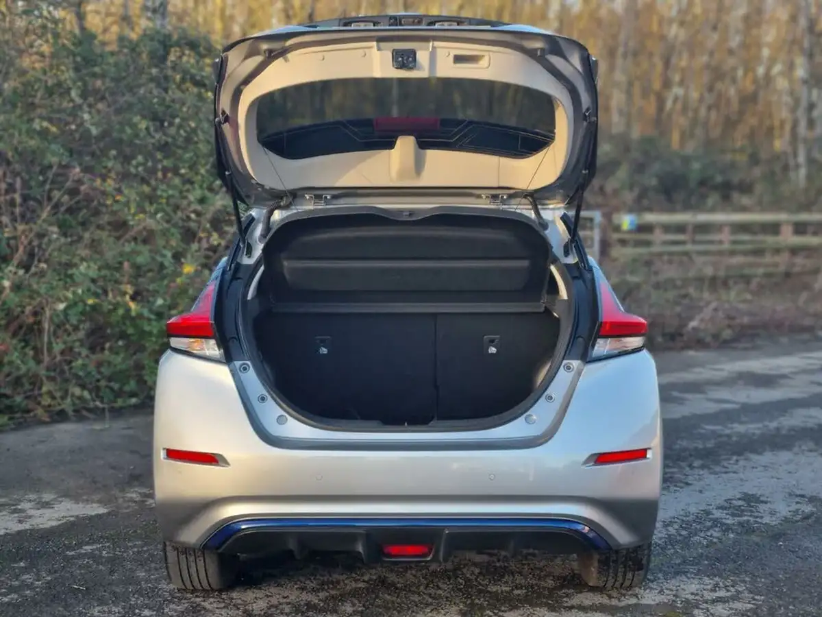 2021-nissan-leaf-e-tekna-big-7