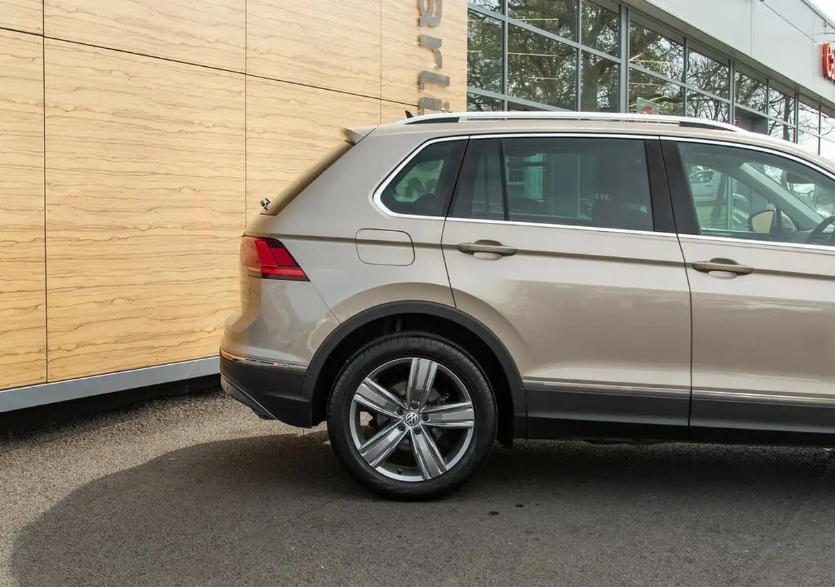 2018-volkswagen-tiguan-20tdi-sel-150ps-ss-dsg-big-7