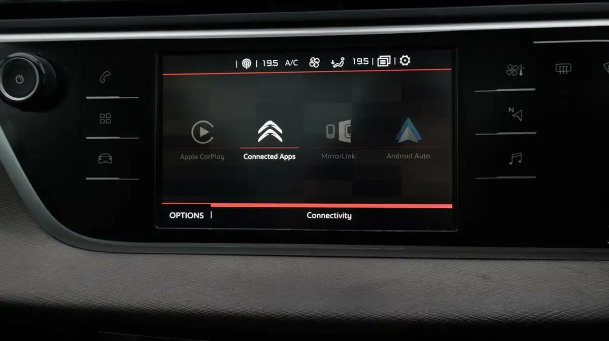 2018-citroen-c4-picasso-12-puretech-flair-big-28