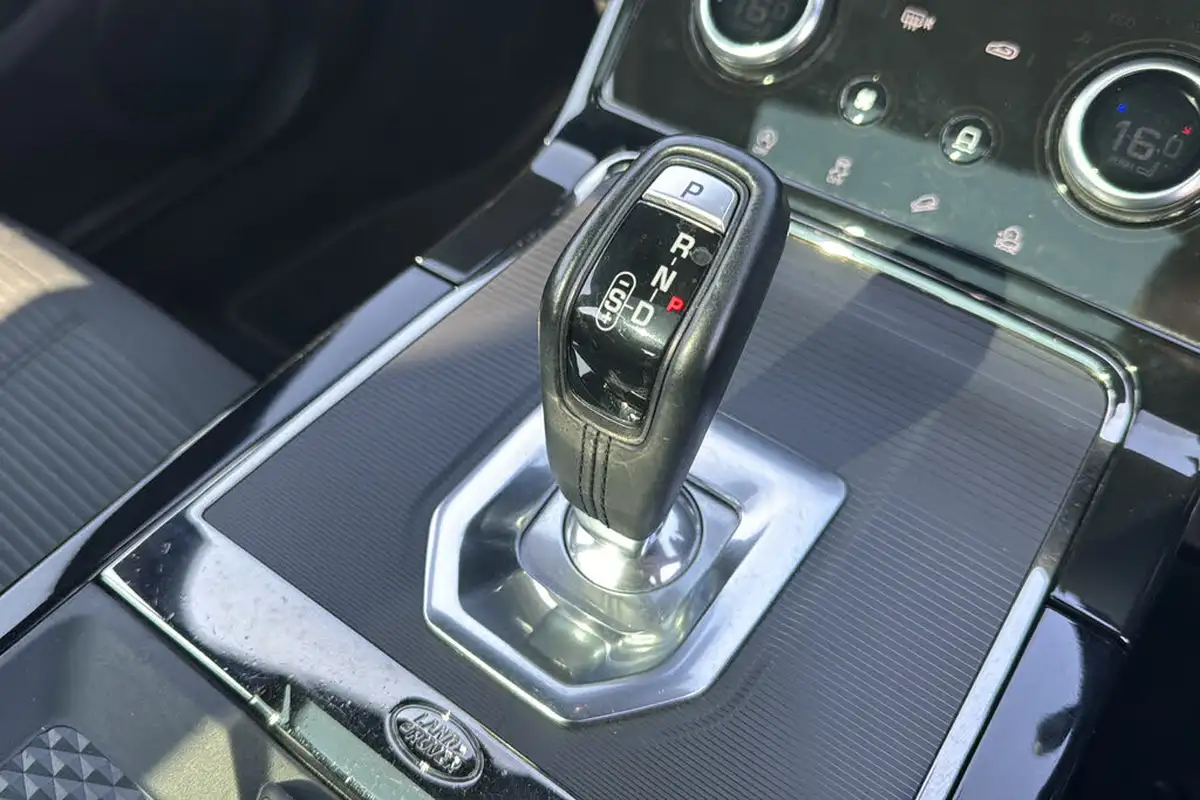 2020-land-rover-range-rover-evoque-20-p200-r-dynamic-200bhp-big-11
