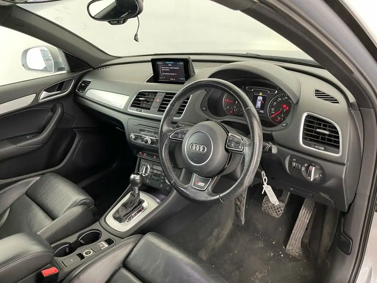 2014-audi-q3-20td-quattro-s-line-plus-177ps-tronic-big-10