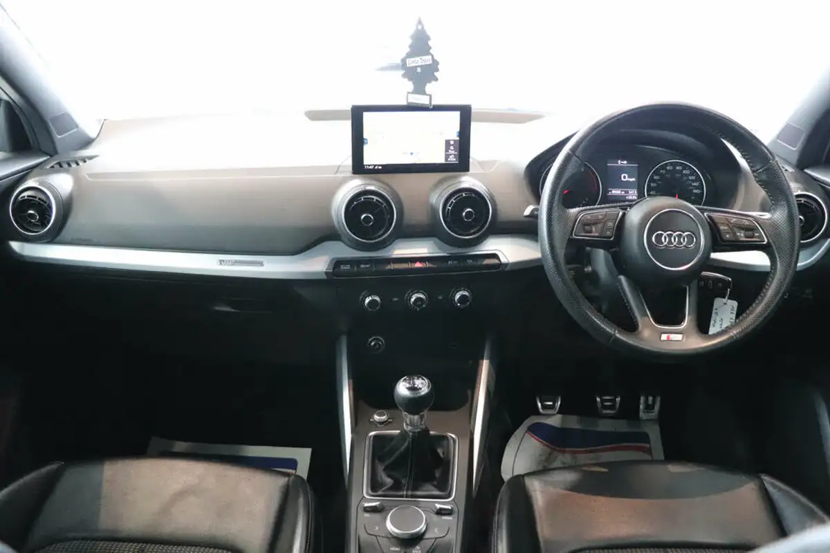 2018-audi-q2-14-tfsi-s-line-big-2