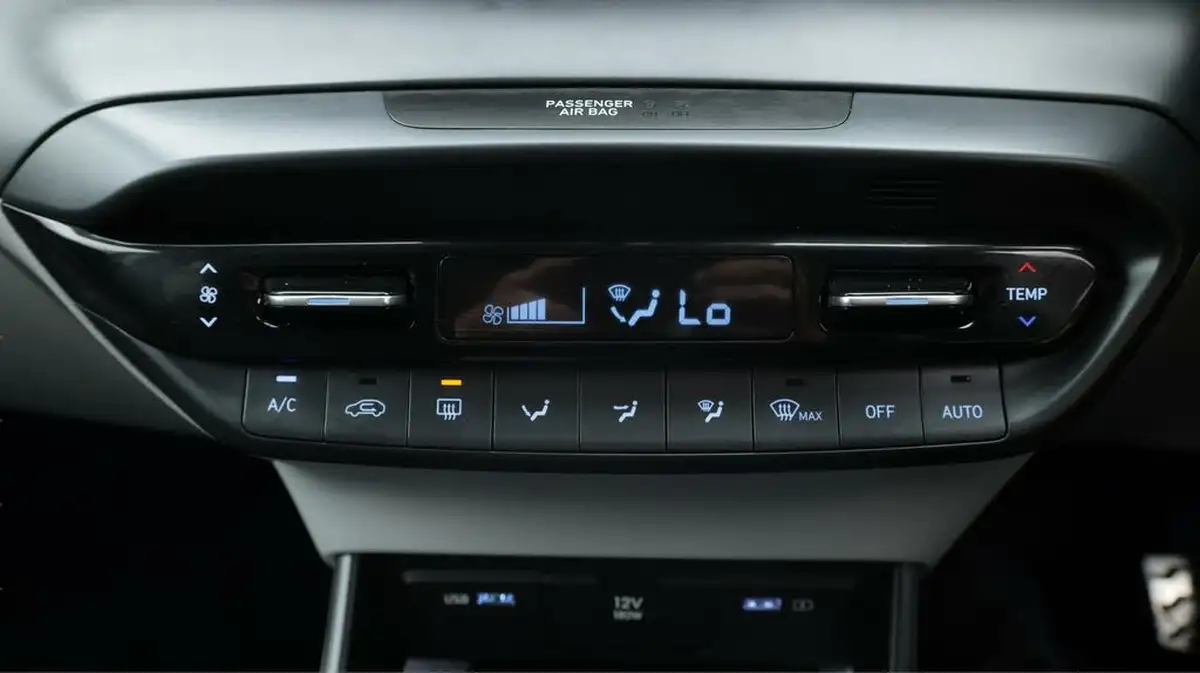 2024-hyundai-bayon-10-t-gdi-ultimate-100ps-48-volt-mhev-dct-big-12