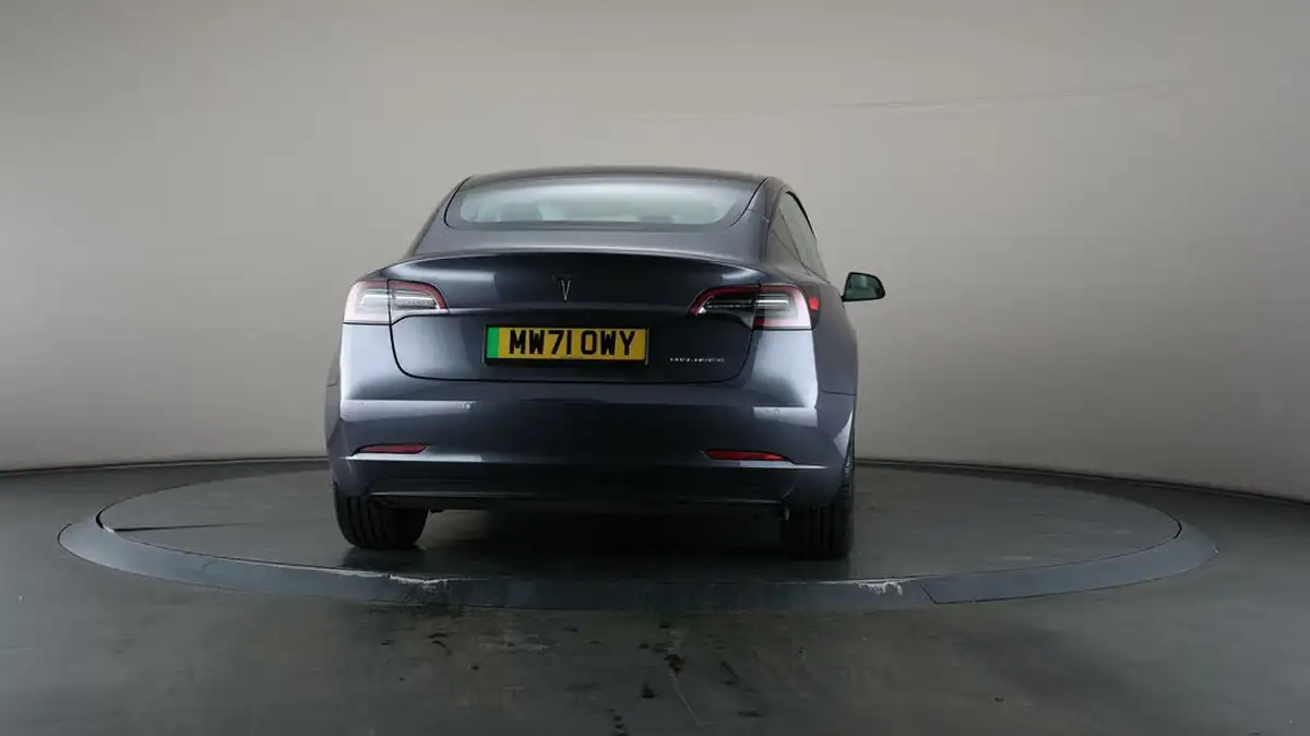 2021-tesla-model-3-e-long-range-awd-big-63