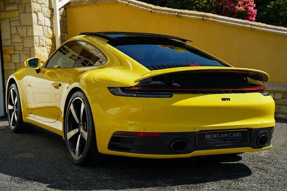2021-porsche-911-30-carrera-coupe-big-9