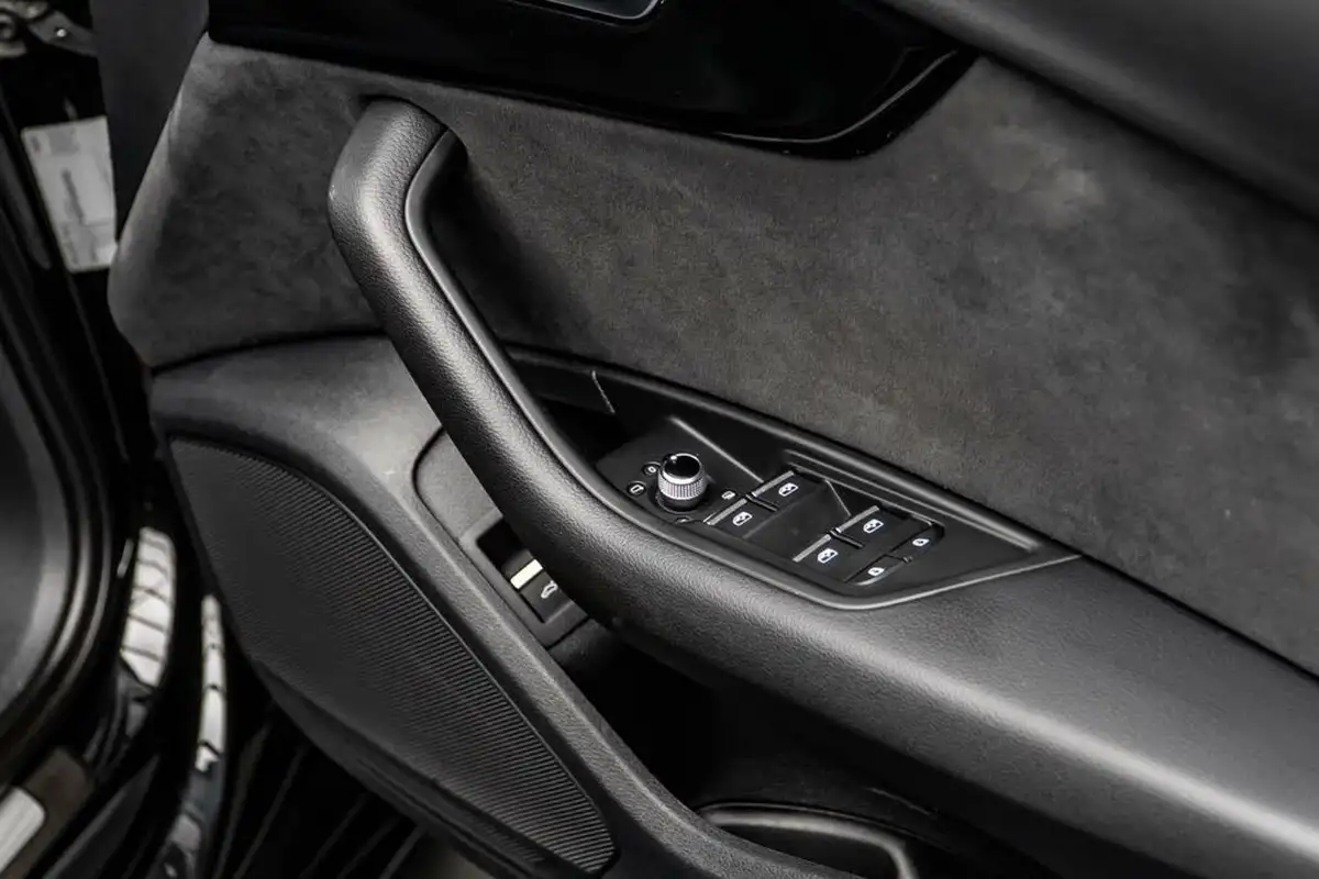 2023-audi-a4-20-35-tfsi-black-edition-big-31