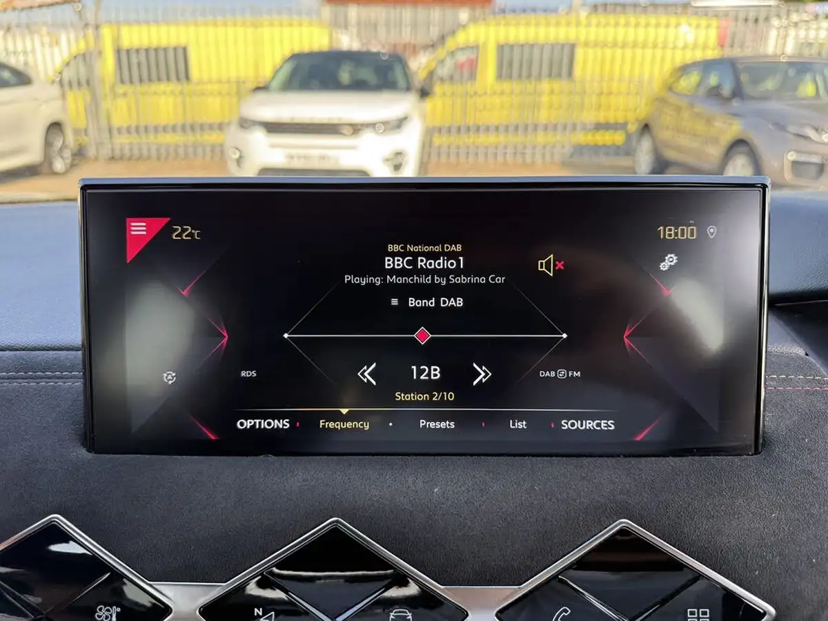 2022-ds-ds-3-crossback-12-puretech-performance-line-130ps-big-32