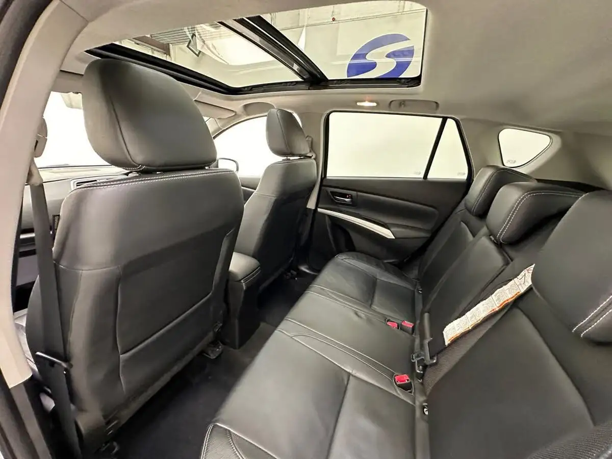 2016-suzuki-s-cross-16-sz5-big-20
